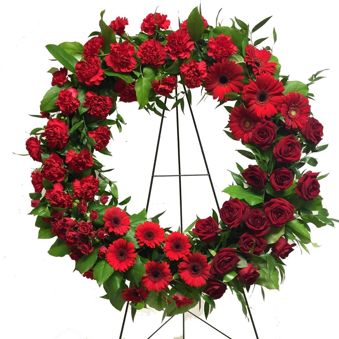 Graceful Red Wreath
