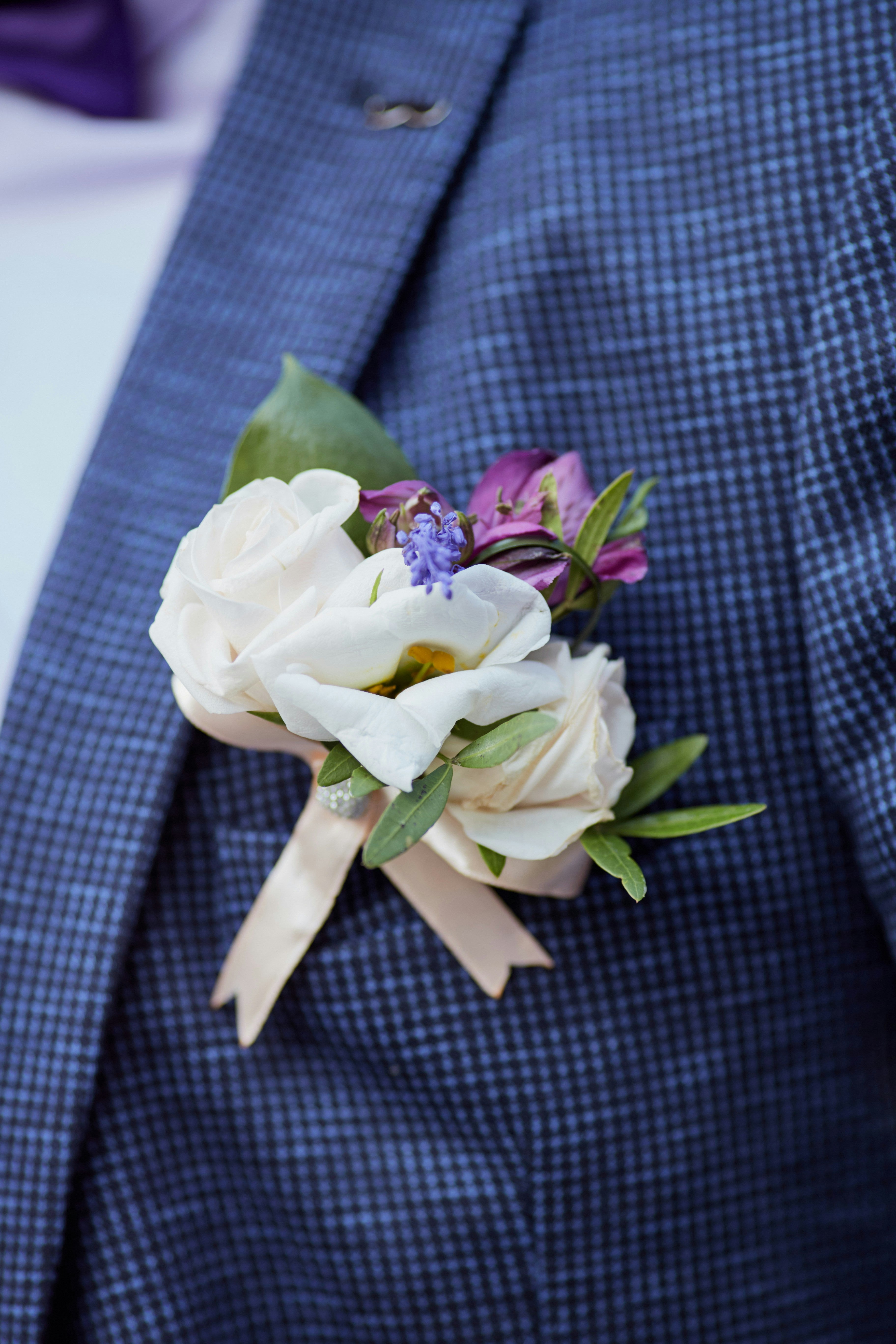 Amethyst store Boutonniere